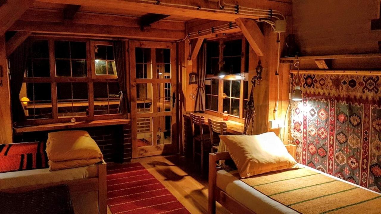 Base For Adventurers - Urban Guerrilla Otel Negotin Dış mekan fotoğraf